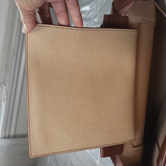 Everlane The Form Shoulder Bag - Picture 13 of 16